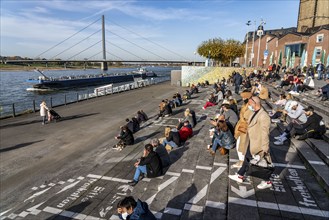 Markings on the large staircase on the banks of the old town, keeping your distance, popular