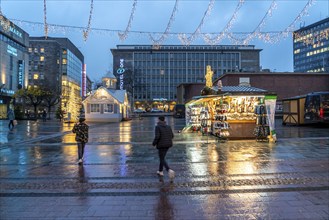 Location of the Christmas market in Essen Kennedyplatz, only a few stalls are allowed to open as a