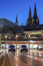 Cologne Central Station, temporary Federal Police station at Breslauer Platz, Cologne Cathedral,