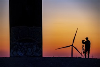 Sculpture by Richard Serra, Bramme for the Ruhr area on the Schurenbach spoil tip, photographer,