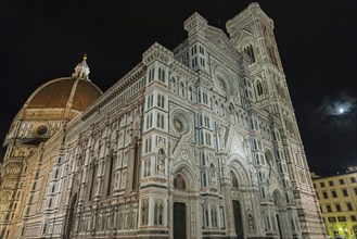 Cathedral of Santa Maria del Fiore, old town, Duomo, night shot, at night, illuminated, city trip,