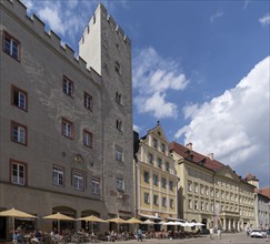 Former patrician castle with tower, on the right the Thon-Dittmer-Palais, Haidplatz, Regensburg,