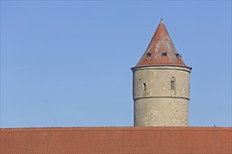 Dreikönigsturm, round defence defence tower as part of the historic town fortifications, roof