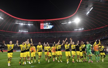 Dortmund players celebrate victory, greet travelling fans, German Classico FC Bayern Munich FCB vs.