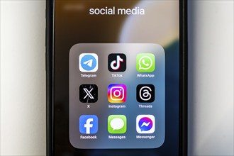 Smartphone screen with clearly visible social media apps, clear design