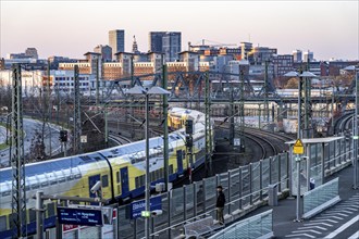 Track system at Elbbrücken station, travelling towards the city centre, to the main station,