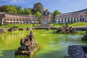 Upper Grotto with water features in front of the New Palace with Temple of the Sun in the Hermitage