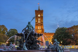 Neptune Fountain in front of the Rotes Rathaus at dusk, Berlin, Germany, Europe