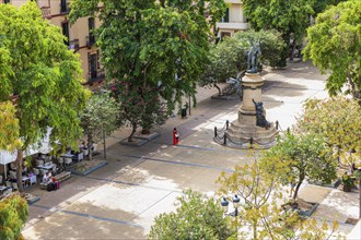 Monument to General Vara de Rey in the pedestrian zone, lined with trees, Eivissa, Ibiza Town,