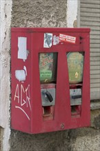 Chewing gum vending machine from the 1950s, Bavaria, Germany, Europe