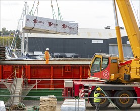 Vida timber cargo unloaded from Anglo Norden ship Suntis, Wet Dock, Port of Ipswich, Suffolk,