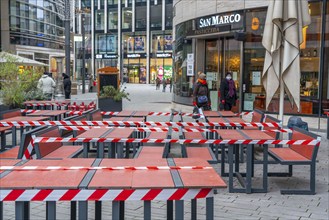 Closed gastronomy at Kö-Bogen Centre, during the second lockdown in the Corona crises, Düsseldorf,