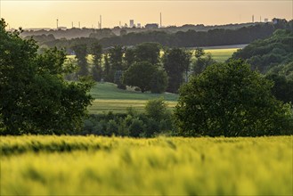 View over the Ruhr valley, to the west, from Mülheim an der Ruhr, in the direction of