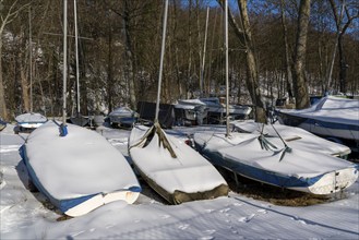 Sailing boats, on the western shore of Lake Baldeney, near the former Carl Funke colliery, winter,