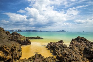 Lonely beach on Koh Yao Noi, movement, exposure, long exposure, beach holiday, beach landscape,