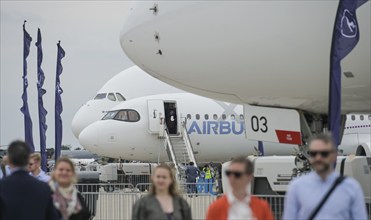 Emirates Airbus A380, Airbus A321, ILA 2024, International Aerospace Exhibition Berlin, Schönefeld,