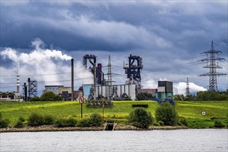 Thyssenkrupp Steel steelworks in Duisburg-Bruckhausen, blast furnaces 8 and 9, Rhine, Duisburg,