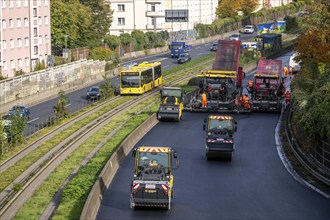 New whisper asphalt surface for the A40 motorway, in the city of Essen, direction Dortmund, 95, 000