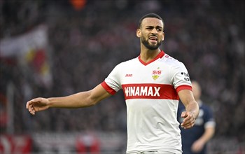 Josha Vagnoman VfB Stuttgart (04) disappointed gesture gesture MHPArena, MHP Arena Stuttgart,