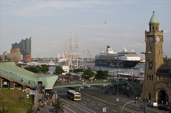 Europe, Germany, Hamburg, Elbe, harbour, Elbe Philharmonic Hall, passenger ship Mein Schiff 1, St.