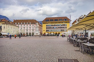 Waltherplatz in Bolzano, South Tyrol, Italy, Europe