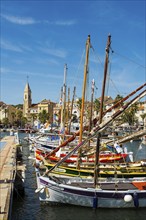 Harbour with historic fishing boats, Sanary-sur-Mer, Provence-Alpes-Côte d'Azur, France, Europe