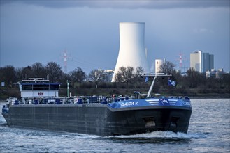 Cooling tower of the Duisburg-Walsum coal-fired power plant, on the Rhine, operated by STEAG and