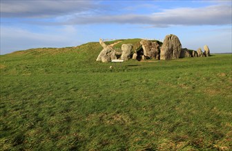 West Kennet neolithic long barrow, Wiltshire, England, UK