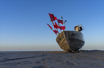 Small fishing boats on the beach, Baabe, Rügen, Mecklenburg-Vorpommern, Germany, Europe