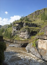 Inca rope bridge or suspension bridge Q'eswachaka over the Río Apurímac, Canas province, Peru,