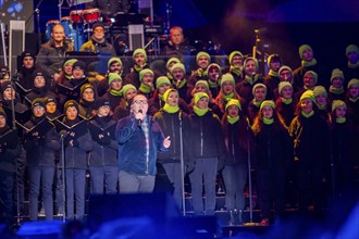 When over 25, 000 visitors flock to the Rudolf Harbig Stadium for the big Advent concert just in