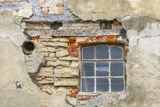 Old historic half-timbered house, windows, façade, in need of renovation, Swabian Alb,