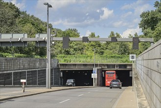 Car tunnel, Tiergarten tunnel, entrance from Potsdamer Platz, Kemperplatz, Tiergartenstraße,