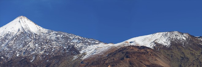 Pico del Teide, 3715m and Pico Viejo, 3135m, Teide National Park, Tenerife, Canary Islands, Spain,