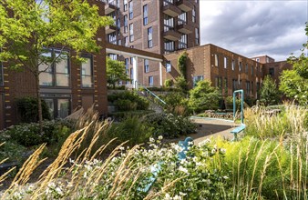 De Groene Kaap residential complex, in the Rotterdam Feijenoord district, on the Maashaven,