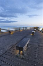 Seebrücke, Seebad Binz, Island of Rügen, Mecklenburg-Vorpommern, Germany, Europe