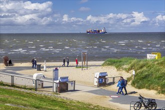 Beach promenade in the Döse district, North Sea spa town of Cuxhaven, North Sea coast, Elbe, Elbe