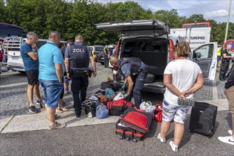 State-wide checks on tourist traffic on the motorways in North Rhine-Westphalia, by police and