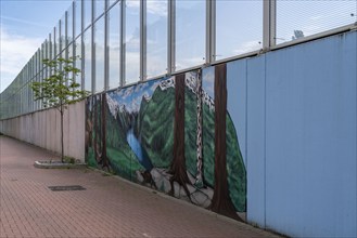 Noise barrier on Hombrucher Straße in Essen-Frillendorf, along the A40 motorway, 250 metres long,