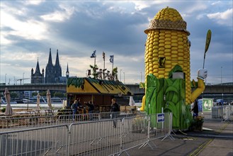 Happy Colonia funfair, Corona-compliant funfair at the Deutzer Werft, on the Rhine, a temporary