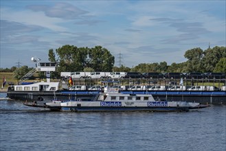 Car ferry between Duisburg-Walsum and Orsoy, vehicle transporter cargo ship Terra, of the company