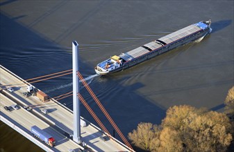 Aerial photo, bridge, Norderelbe, Elbe, barge, bridge damage, Hamburg