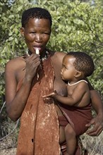 Bushman, woman with child, Africa, Namibia, San, Bushmen, Africa