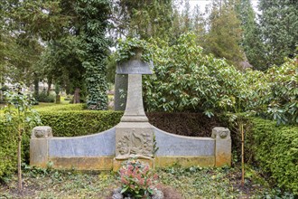 The Loschwitz cemetery is the second burial ground in Dresden's Loschwitz district that is still in