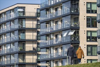 New residential buildings, flats between Viertal Neuer Hafen, on Lohmannstraße and Weserdeich,