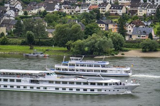 Excursion boats Bingen of the Bingen-Rüdesheim shipping company, river cruise ship Leonardo da