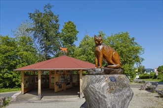 Lynx figure, wooden sculpture, lynx station, replica, big cat, lynx info point at the car park at