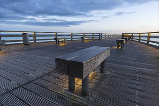 Seebrücke, Seebad Binz, Island of Rügen, Mecklenburg-Vorpommern, Germany, Europe