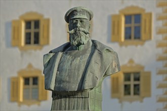 Monument and bust to Prince William of Baden, bronze, sculpture, monastery, castle, Salem, Lake