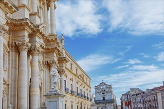 Piazza Duomo, Ortygia, Syracuse, Sicily, Italy, Europe